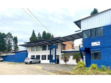 Venta de Nave Industrial, Comercial o Logítica en Cuenca 2510m²
