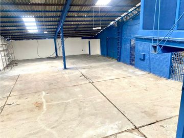 Venta de Nave Industrial, Comercial o Logítica en Cuenca 2510m²