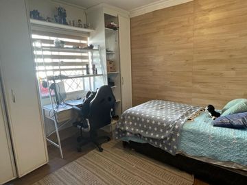 GRAN OPORTUNIDAD  HERMOSA CASA LA CISTERNA - Silvia. Alpha & Omega Corretaje