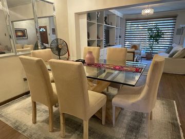GRAN OPORTUNIDAD  HERMOSA CASA LA CISTERNA - Silvia. Alpha & Omega Corretaje