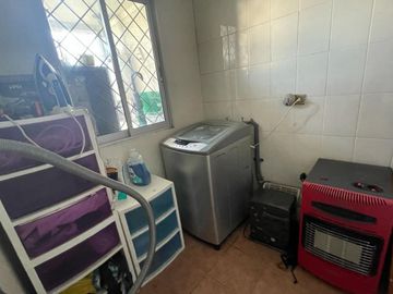 GRAN OPORTUNIDAD  HERMOSA CASA LA CISTERNA - Silvia. Alpha & Omega Corretaje