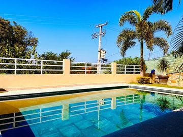 CASA EN VENTA MORELOS CON ALBERCA ESCRITURADA, AMUEBLADA, INFONAVIT JOJUTLA, TEQUESQUITENGO, RENTA VACACIONAL