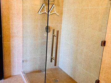 CASA EN VENTA MORELOS CON ALBERCA ESCRITURADA, AMUEBLADA, INFONAVIT JOJUTLA, TEQUESQUITENGO, RENTA VACACIONAL