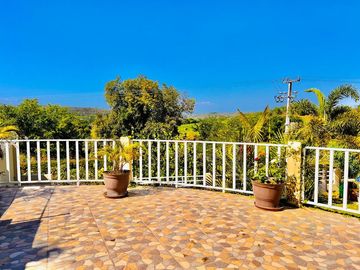 CASA EN VENTA MORELOS CON ALBERCA ESCRITURADA, AMUEBLADA, INFONAVIT JOJUTLA, TEQUESQUITENGO, RENTA VACACIONAL
