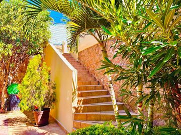 CASA EN VENTA MORELOS CON ALBERCA ESCRITURADA, AMUEBLADA, INFONAVIT JOJUTLA, TEQUESQUITENGO, RENTA VACACIONAL