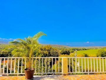 CASA EN VENTA MORELOS CON ALBERCA ESCRITURADA, AMUEBLADA, INFONAVIT JOJUTLA, TEQUESQUITENGO, RENTA VACACIONAL