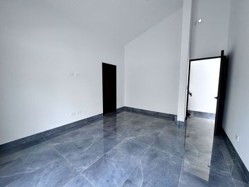 San Alberto con amplio patio