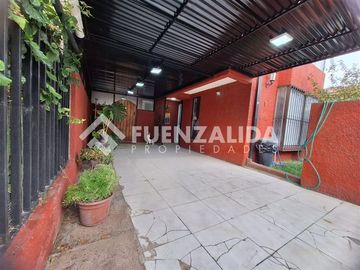 Casa en Venta en Av. Silva Carvallo