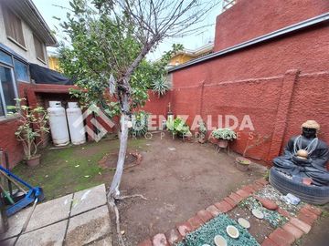 Casa en Venta en Av. Silva Carvallo