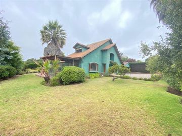 Casa en Venta en Condominio Pie del Mauco