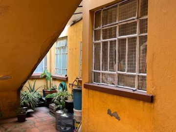 CASA DE DEPARTAMENTOS ENVENTA