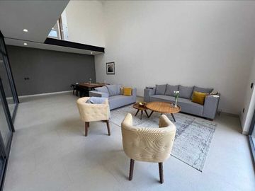 Venta de Casa en Querétaro, Altozano el Nuevo Querétaro, Moderna, Club Deportivo