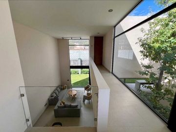 Venta de Casa en Querétaro, Altozano el Nuevo Querétaro, Moderna, Club Deportivo
