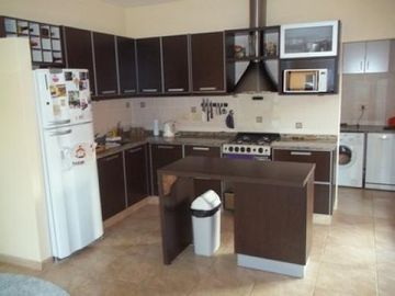 Altos del Sol, Barrio Cerrado- Chalet estilo minimalista, 3 dormitorios ( suite )