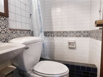 Local Comercial en Venta en a pasos de futuro metro Geronimo de Alderete