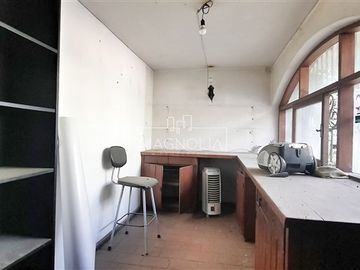 Local Comercial en Venta en a pasos de futuro metro Geronimo de Alderete
