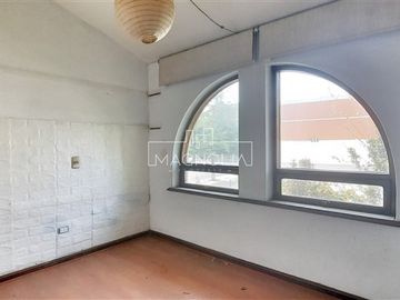 Local Comercial en Venta en a pasos de futuro metro Geronimo de Alderete