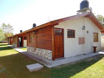 Chalet tipo cabañas