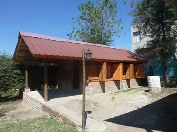 CARLOS PAZ. DUEÑO VENDE CASA + DOS CABAÑAS EN PLAYAS DE ORO.