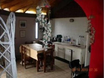 CARLOS PAZ. DUEÑO VENDE CASA + DOS CABAÑAS EN PLAYAS DE ORO.