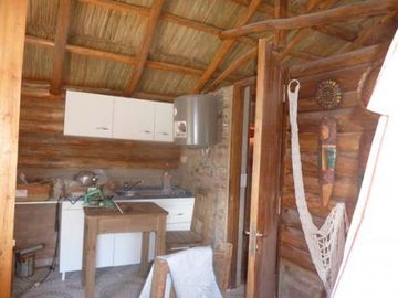 CARLOS PAZ. DUEÑO VENDE CASA + DOS CABAÑAS EN PLAYAS DE ORO.