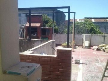 Venta inmueble con local