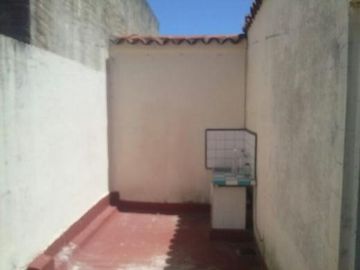 Venta inmueble con local