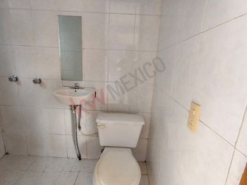 Casa amplia en El Manto, ideal para familias grandes o inversión rentable