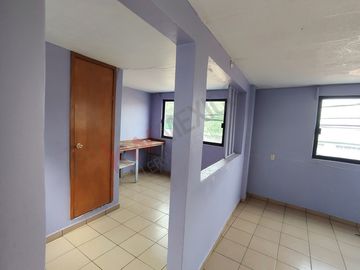 Casa amplia en El Manto, ideal para familias grandes o inversión rentable