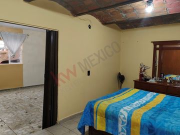 Casa amplia en El Manto, ideal para familias grandes o inversión rentable