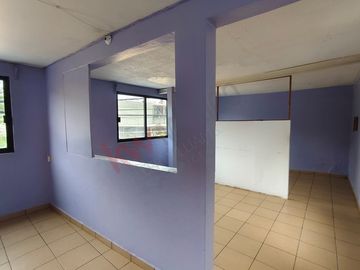 Casa amplia en El Manto, ideal para familias grandes o inversión rentable