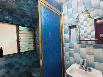 Casa amplia en El Manto, ideal para familias grandes o inversión rentable