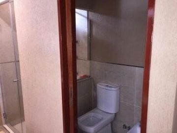 VENDO - ITUZAINGO NORTE CENTRO- CHALET DE 5 AMB.