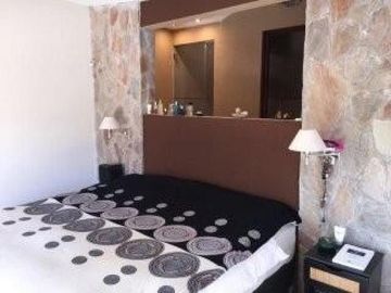 VENDO - ITUZAINGO NORTE CENTRO- CHALET DE 5 AMB.