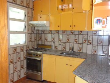 Departamento 5 amb. Caballito