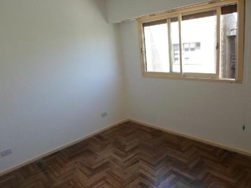 3amb,excelente ubicaciòn,lateral,luminoso,buna disposiciòn,
