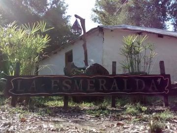 Venta de excelente quinta con frondosa arboleda