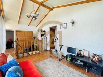 Casa en venta Villa Santa Carolina Macul
