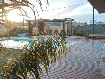 Casa en venta - 3 dormitorios 2 baños - 145mts2 - Countries/B.Cerrado (Escobar)