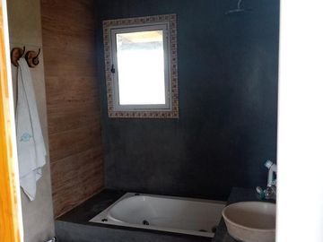 Casa en venta - 3 dormitorios 2 baños - 145mts2 - Countries/B.Cerrado (Escobar)