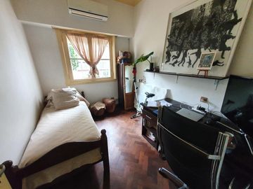 CASA PH - Olivos- 127 m2 Cub y 171 m2 lote a  1 cuadra de maipu , con jardin
