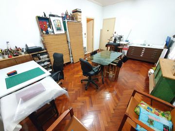 CASA PH - Olivos- 127 m2 Cub y 171 m2 lote a  1 cuadra de maipu , con jardin