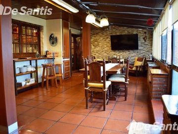 Magnífico chalet 6 ambientes - Impecable estado - Colinas de P. Ramos