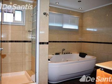 Magnífico chalet 6 ambientes - Impecable estado - Colinas de P. Ramos