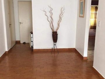 Departamento en venta - 2 Dormitorios 1 Baño - 84Mts2 - Bernal Oeste