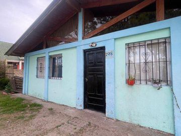 Casa en venta - 3 dormitorios 2 baños - 525mts2 - San Bernardo Del Tuyu