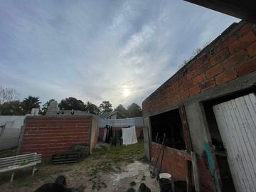 Casa en venta - 3 dormitorios 2 baños - 525mts2 - San Bernardo Del Tuyu