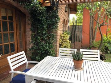 Hermoso chalet 6 ambientes Castelar Norte