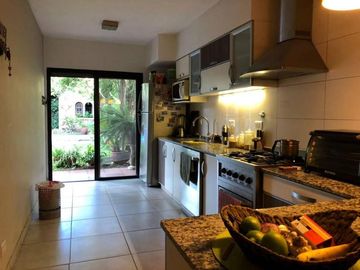 Hermoso chalet 6 ambientes Castelar Norte