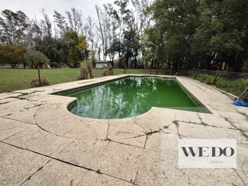 casas estilo colonial sobre 22.000 m2 de terreno! pegado a country Martindale